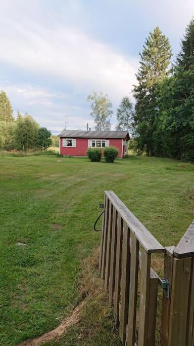 Stuga Vad Vatten Åsarp Esterno foto