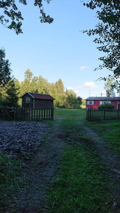 Stuga Vad Vatten Åsarp Esterno foto