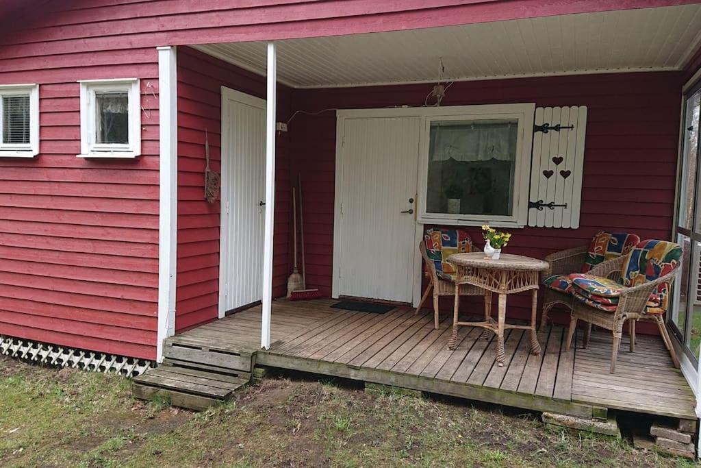 Stuga Vad Vatten Åsarp Esterno foto