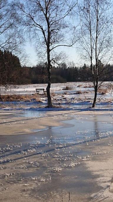 Stuga Vad Vatten Åsarp Esterno foto